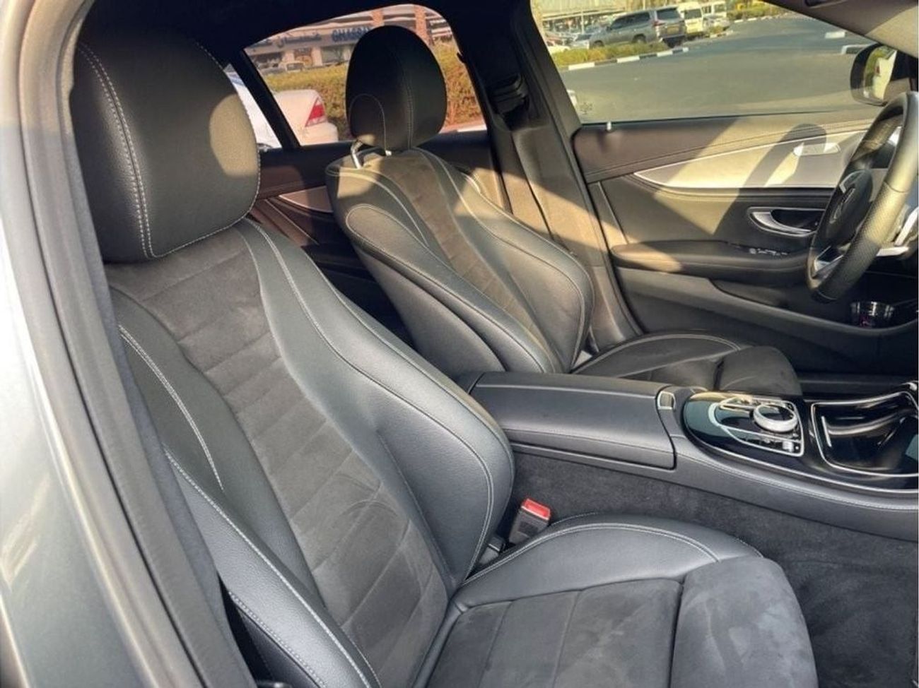 Mercedes-Benz E200 Std