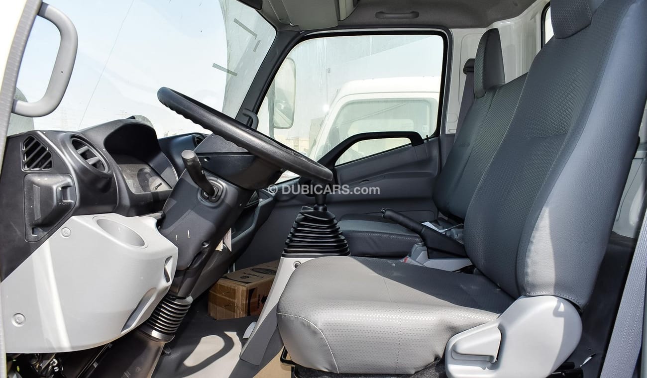 Hino 300 714 	CARGO 2020 WHITE COLOR 3 SEATS MANUAL TRANSMISSION TRUCK 4 CYLINDER DIESEL ONLY FOR EXPORT