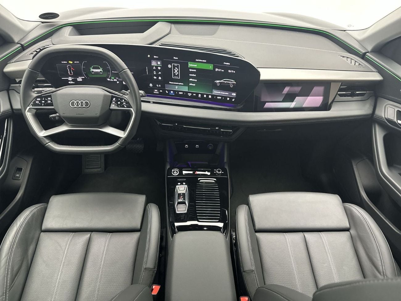 أودي Q6 إيترون Q6 SUV e-tron quattro 387hp (Ref# 012607)