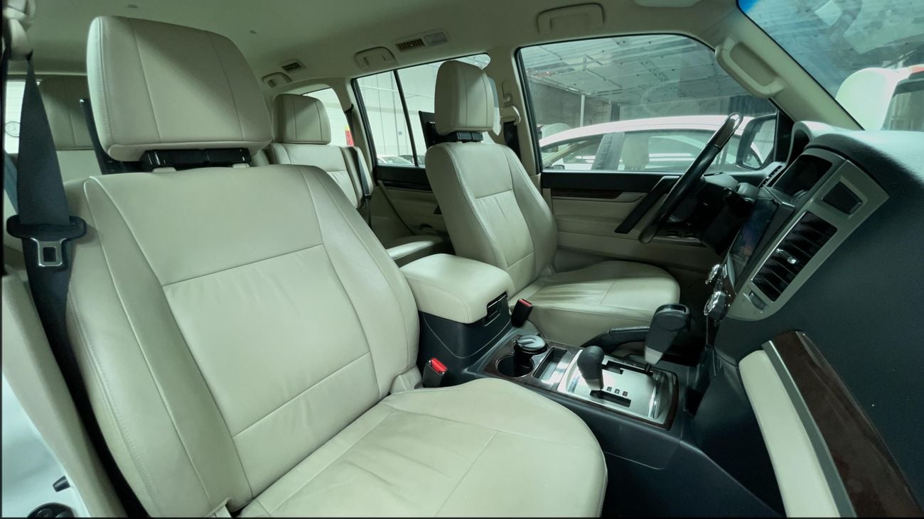 ميتسوبيشي باجيرو 2020 GLS HIGHLINE | AED 1034/Month | 0 DP | 30 Day Return | Warranty | Service History