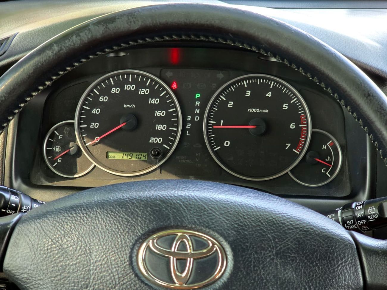 تويوتا برادو TOYOTA PRADO GX 2.7 SILVER INSIDE TAN