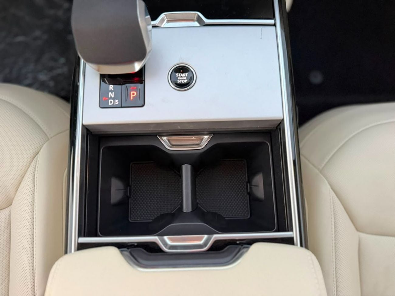Land Rover Range Rover HSE P400
