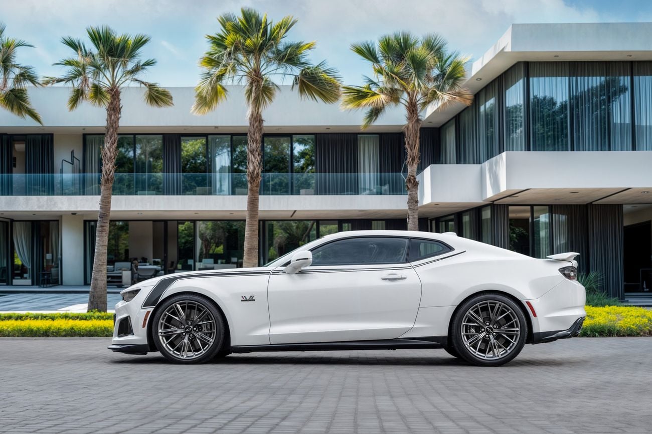 Chevrolet Camaro ZL1 Camaro ZL1 V8 | Finish Line edition | 5,376 P.M | 0% Downpayment | Finish Line edition!
