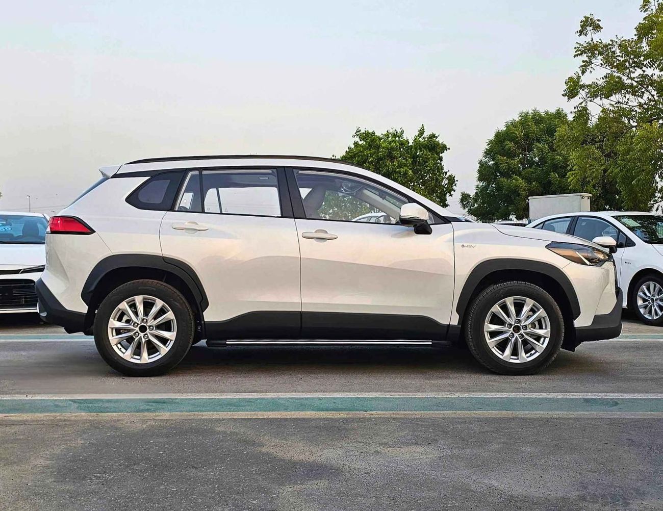 تويوتا كورولا كروس ELITE HYBRID/ 2.0L V4 /FULL OPTION/ FRONT&REAR CAMERA, DRIVER POWER SEAT / CODE#CRCHCF