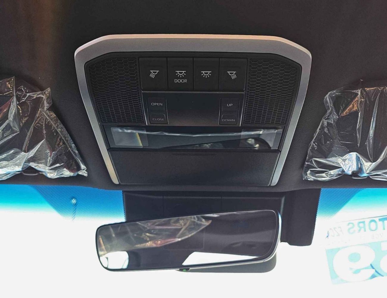 Toyota Land Cruiser LC300 VXR-Z / 3.3L V6 DIESEL HUD BIG DVD JBL EXCLUSIVE / HEADUP (CODE # VXR-Z)