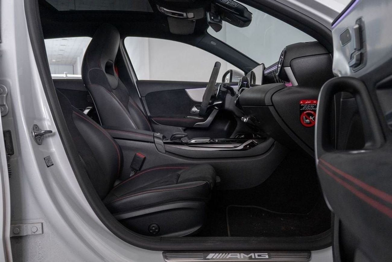 مرسيدس بنز A 35 AMG 4MATIC Hatchback