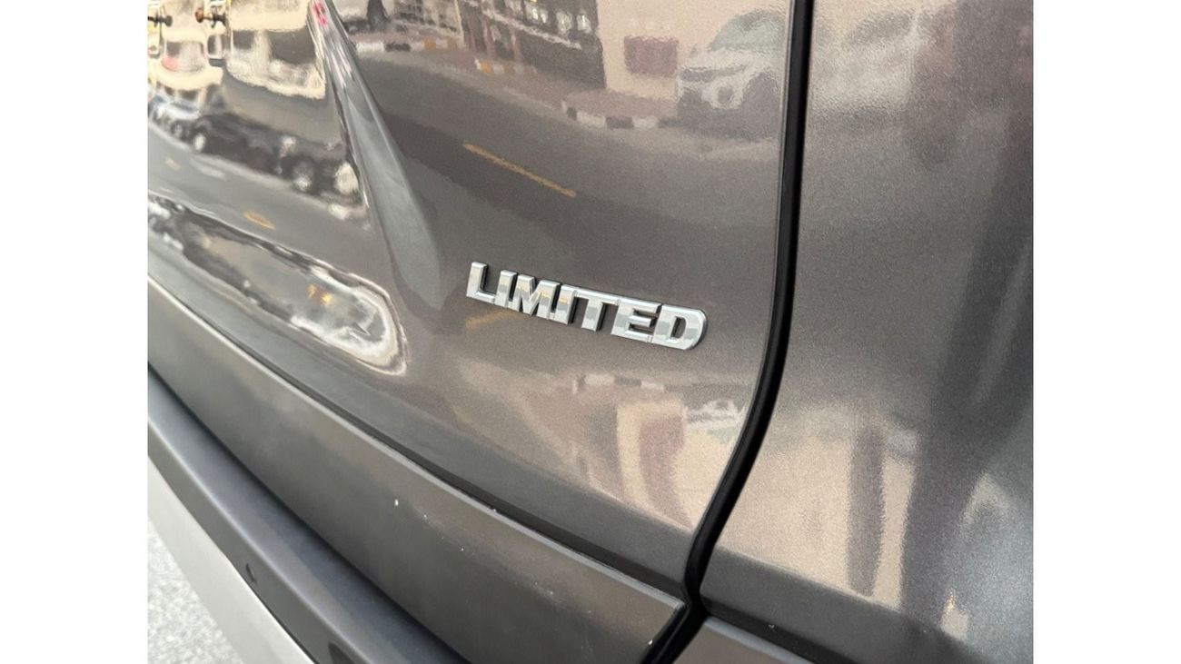 تويوتا راف ٤ 2019 LIMITED AWD SUNROOF UAE PASS