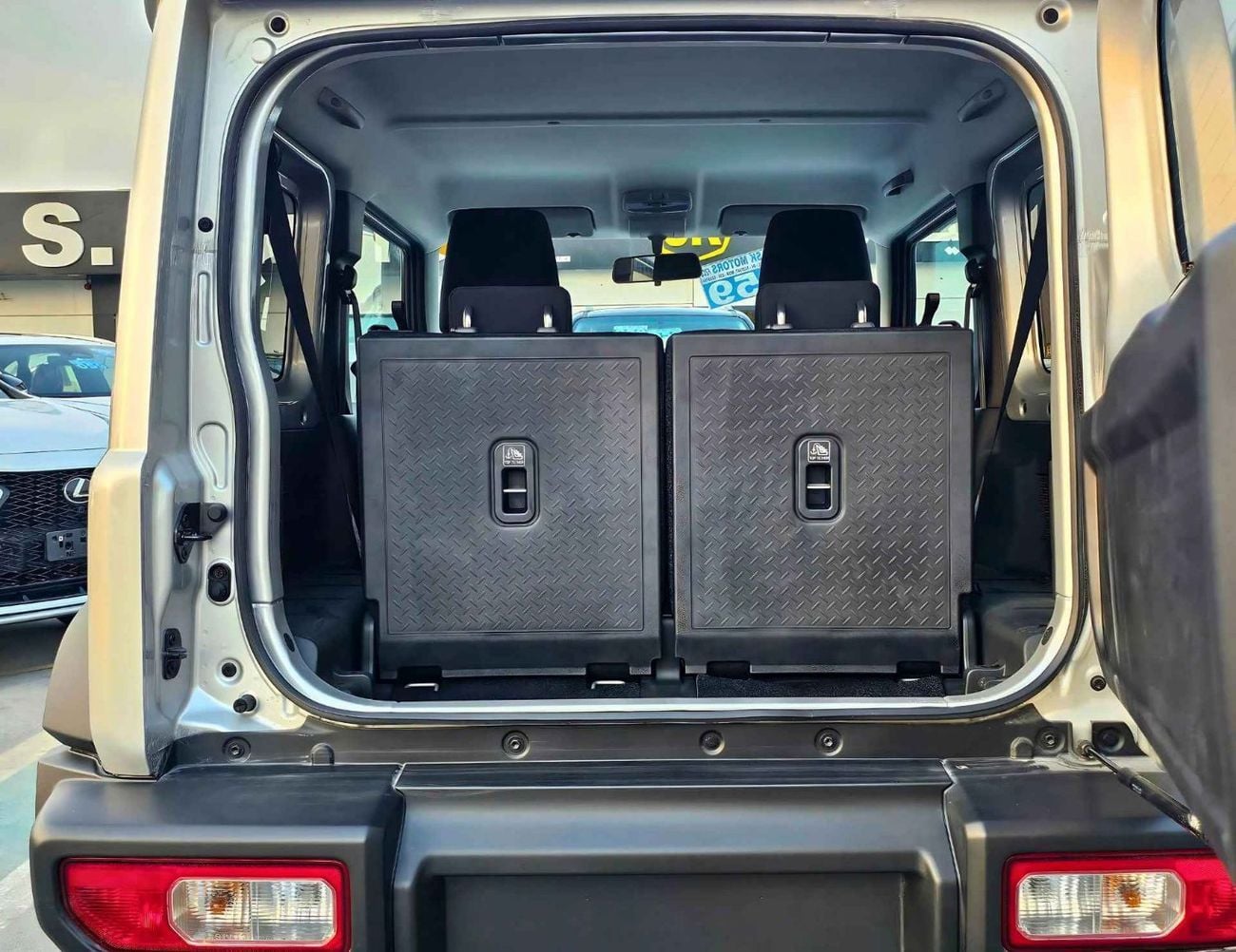 Suzuki Jimny GL / A/T / 1.5L V4 PETROL / 3 DOOR / ALL GRIP SLDA AF / 4WD / CODE # SJ15GL