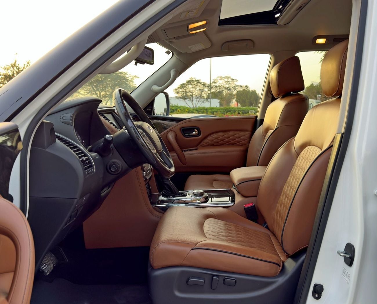 Infiniti QX80 Luxe 7st 5.6L