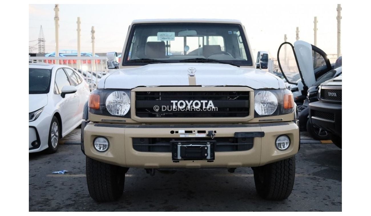 Toyota Land Cruiser Pick Up PICKUP 70th LX2 TOYOTA_LANDCRUIDER_LC_PICKUP_4.0L_2022_70TH_FULL_OPTIONS
