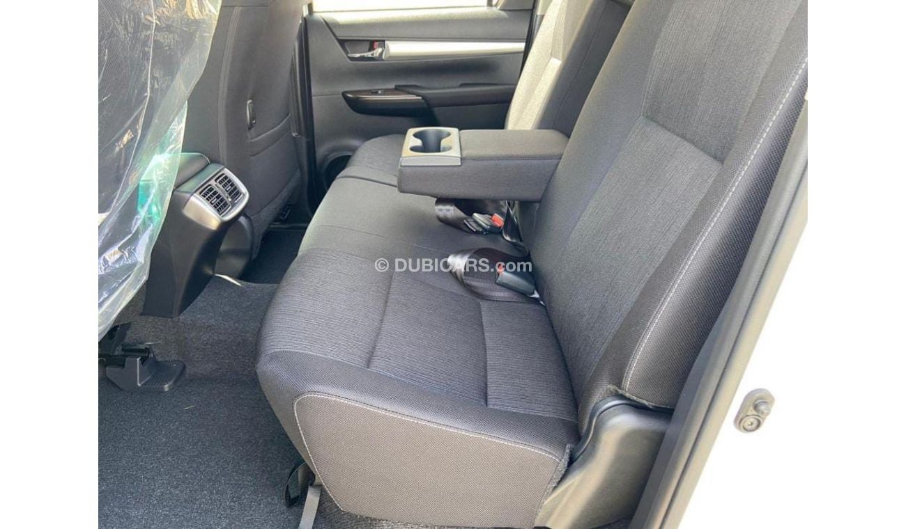 Toyota Hilux TOYOTA HILUX 2.7L PETROL 4/4 FULL OPTION 2023