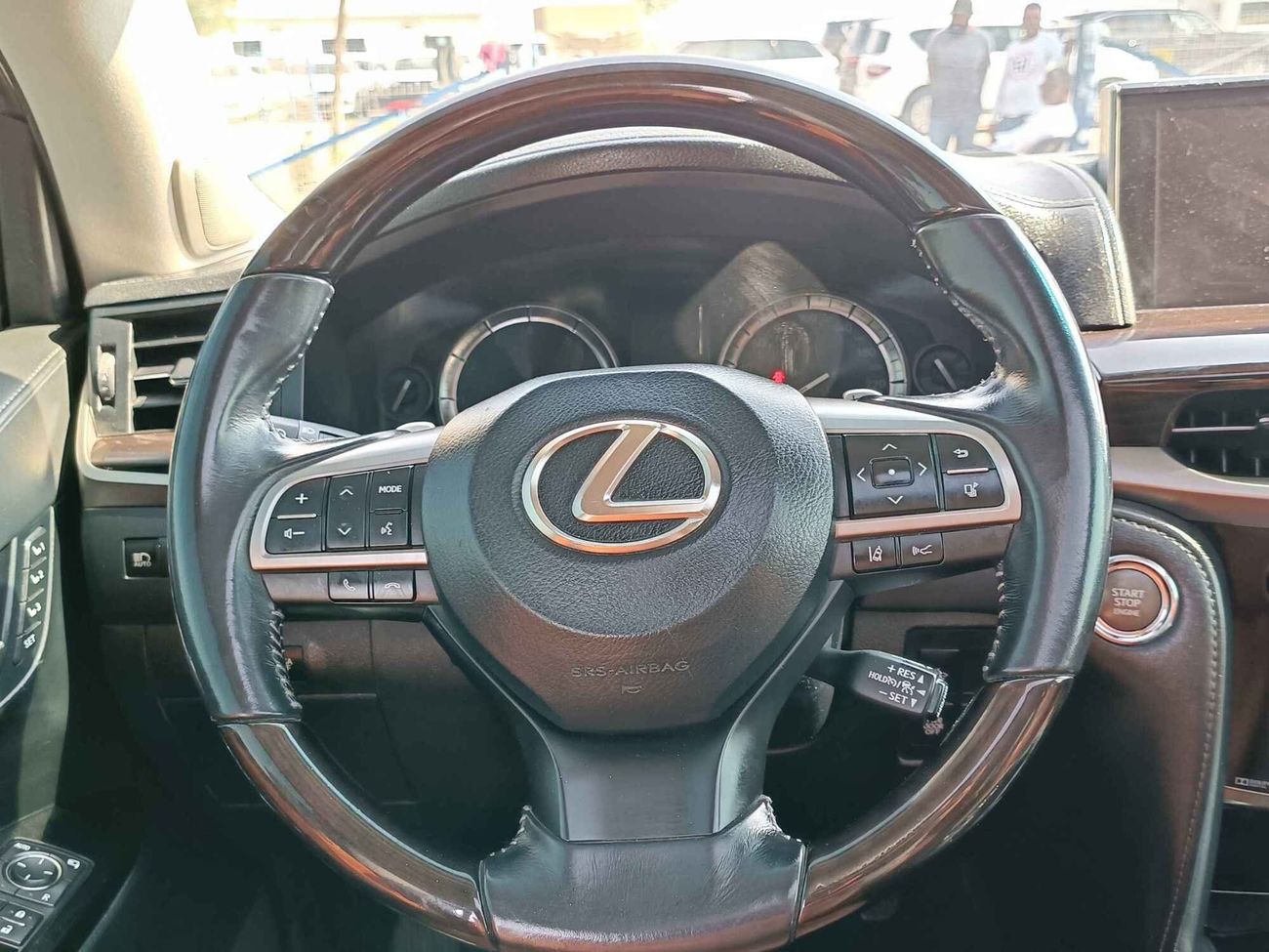 Lexus LX 570 V8 / 5.7L /  GCC SPECS / ONLY FOR EXPORT / LOT#5091