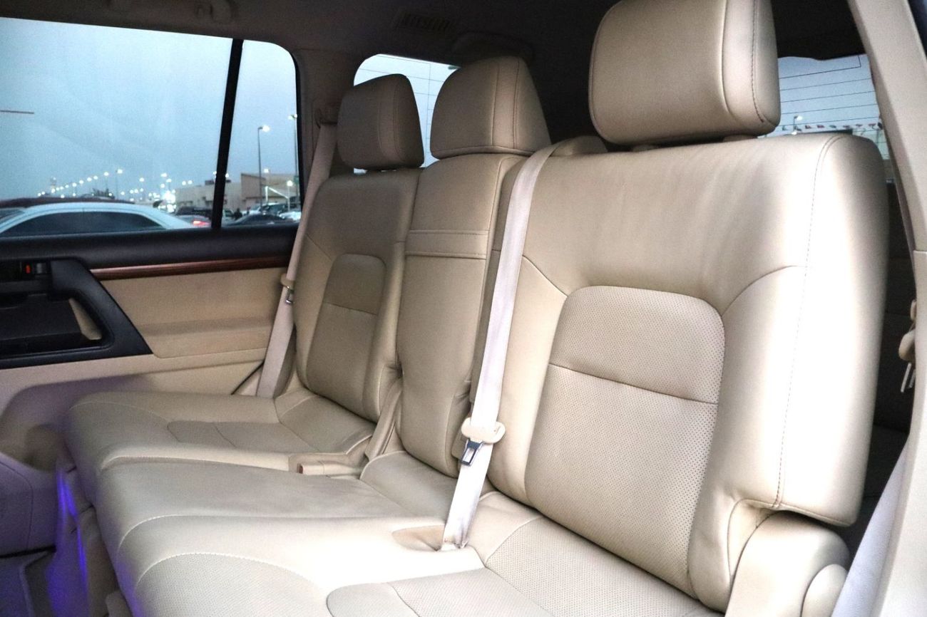 Toyota Land Cruiser GXR 4.0L (271 HP) 4WD