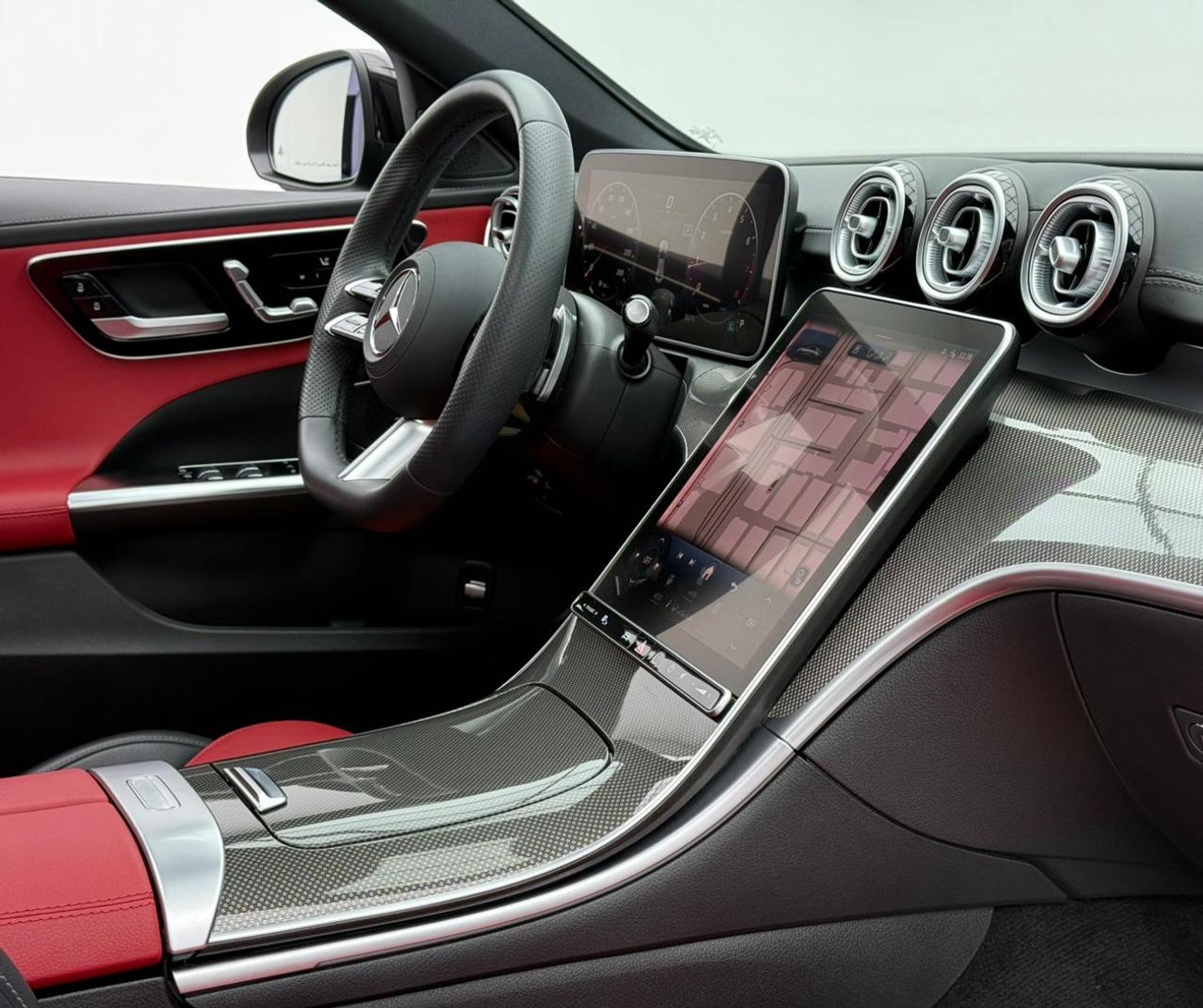 Mercedes-Benz C 200 Premium 2.0L 2024 Mercedes Benz C200 AMG Premium, 2029 MB Warranty, Full MB Service History, Very Lo