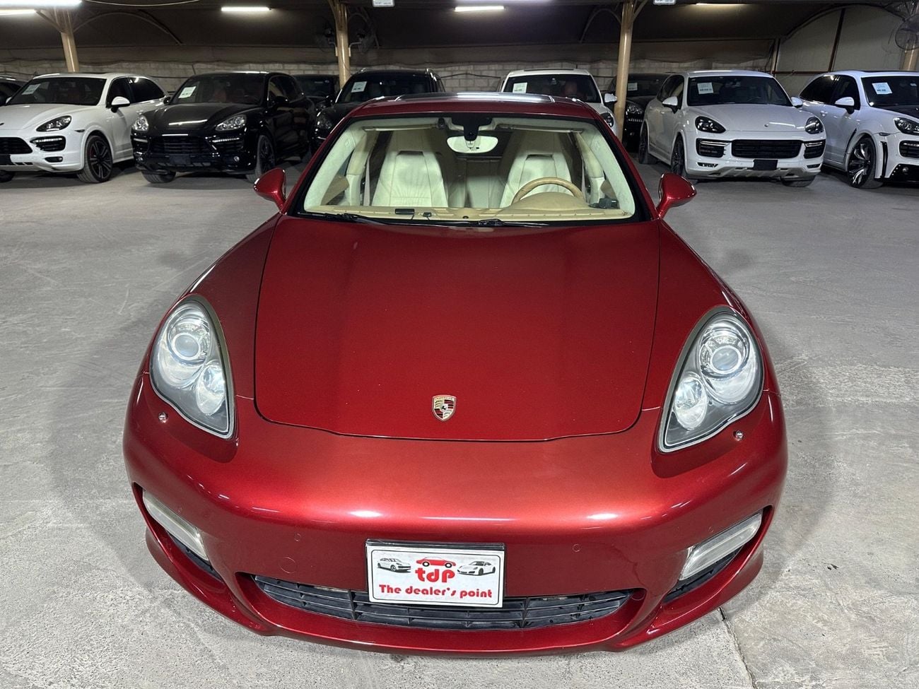 Porsche Panamera TURBO | CARBON CERAMIC BRAKES (PCCB) | SPORTS CHRONO PACKAGE | TWO-TONE LEATHER INTERIOR
