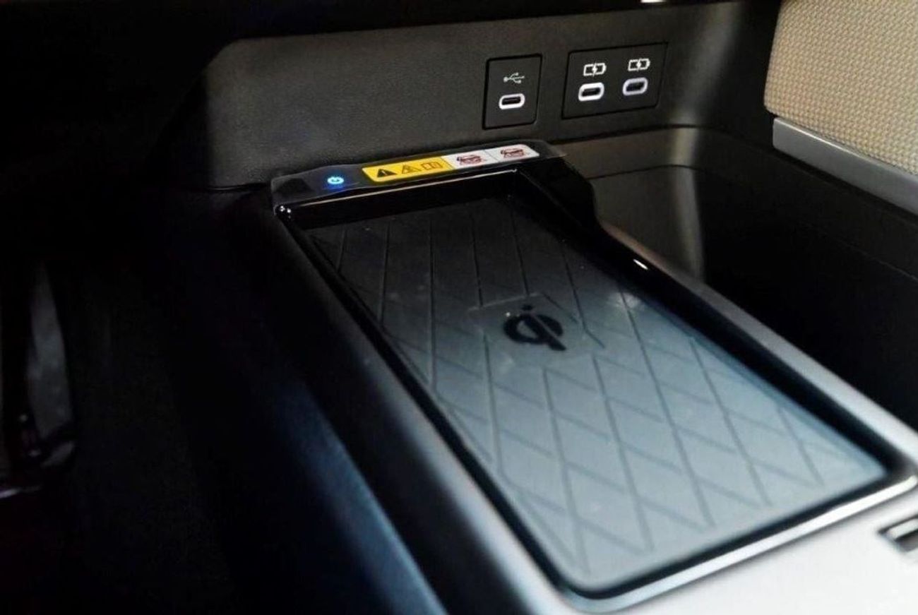 تويوتا كامري E HYBRID 2.5L PETROL 5 SEAT AUTOMATIC TRANSMISSION