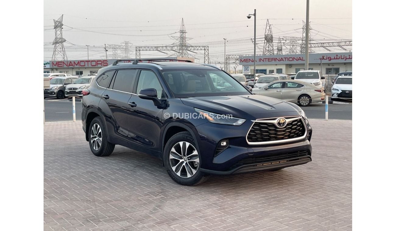 Toyota Highlander 2022 TOYOTA HIGHLANDER XLE 4x4 FULL OPTIONS IMPORTED FROM USA