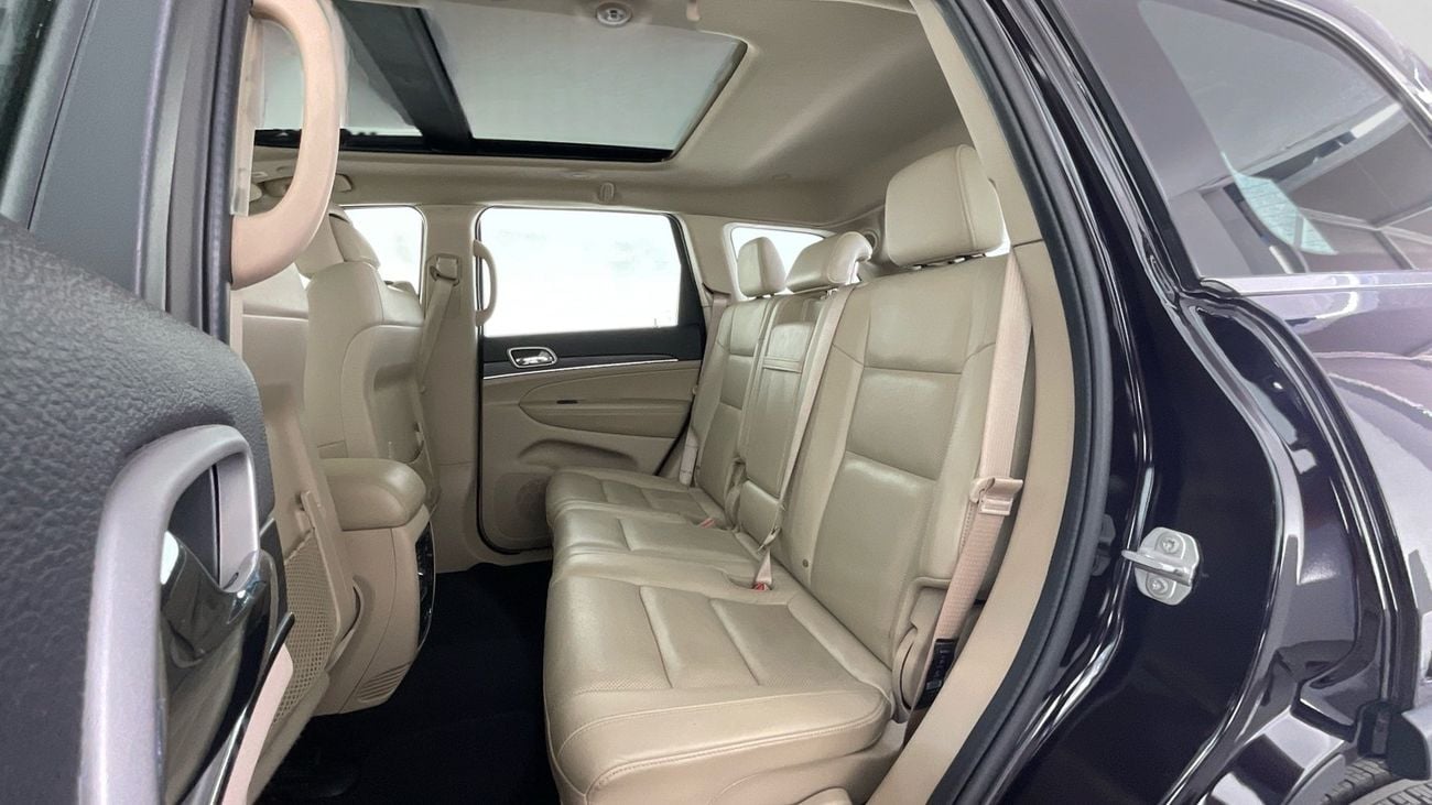 Jeep Grand Cherokee Limited | upto AED 20,000 Ramadan Discount | Guaranteed Warranty | 0 Down Payment