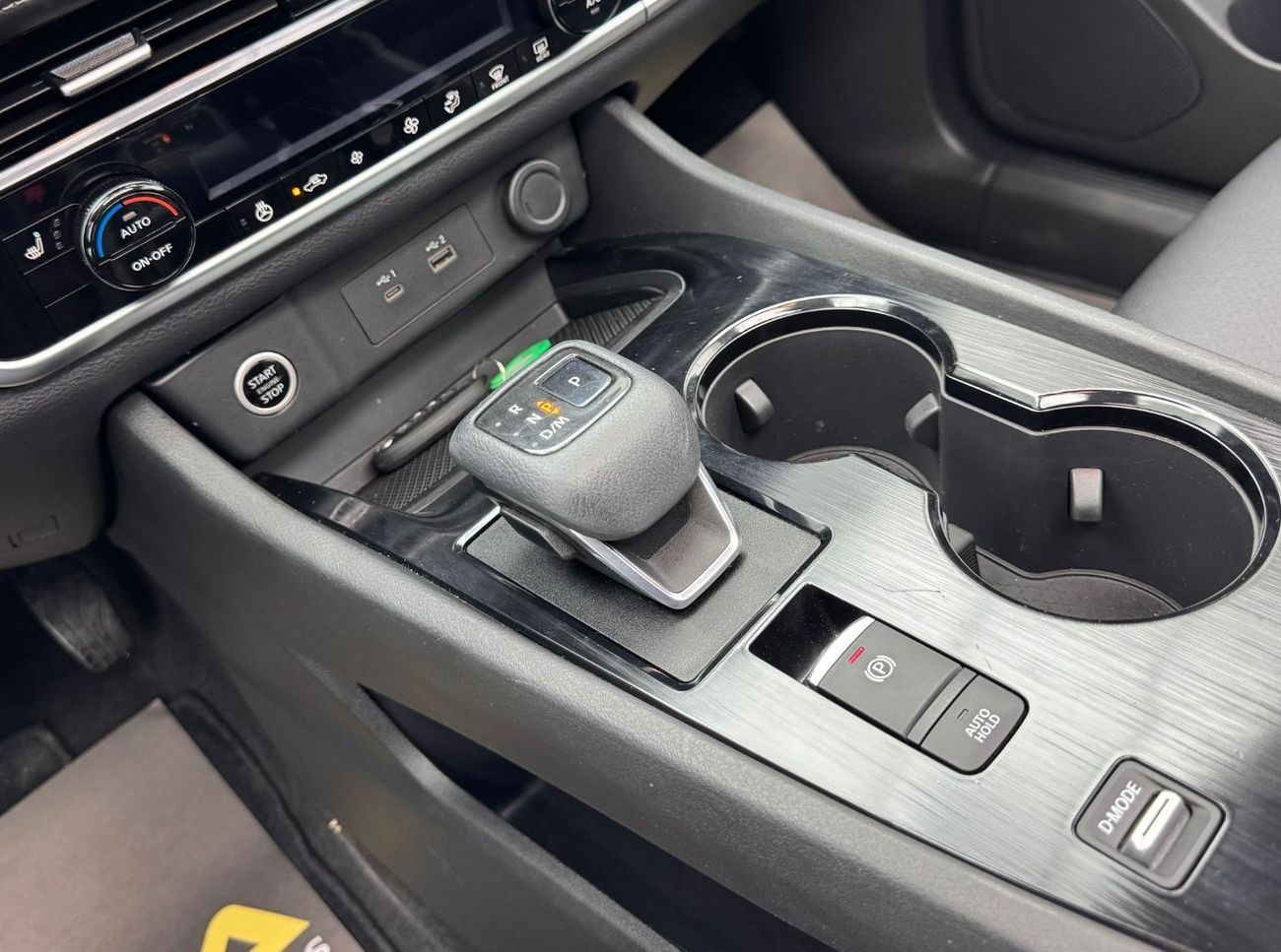 Nissan Rogue 2021 Nissan Rogue SV, 1 Year Warranty, Excellent Condition,