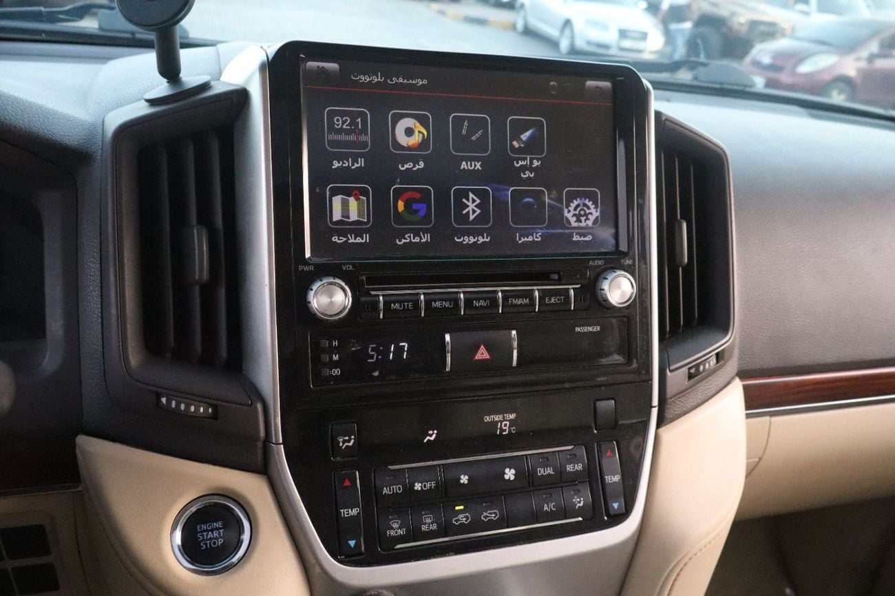Toyota Land Cruiser GXR 4.6L