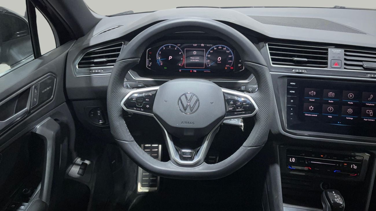 Volkswagen Tiguan R-LINE 2024 | AED 1579/Month | 0 DP | 30 Day Return | Warranty | Service History