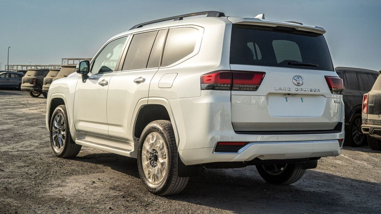 تويوتا لاند كروزر VX-R 3.3L V6 Twin-Turbo Diesel (3346 cc). Four Wheel Drive. 7 Seats. 5 Door