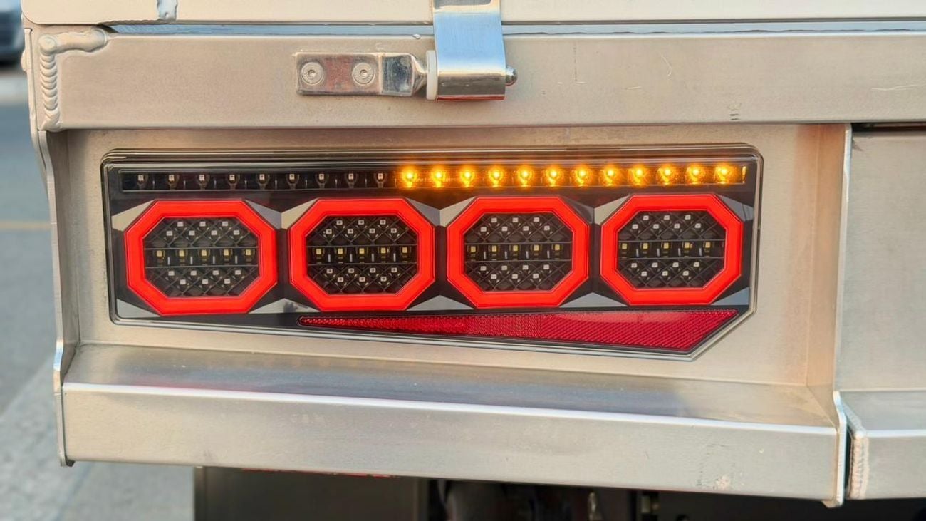 Toyota Land Cruiser Pick Up DOUBLE CABIN | X-BAR HEAVY-DUTY TOW AND RECOVERY SYSTEM | NORWELD HEAVY-DUTY ALUMINUM TRAY | 2.8L DI