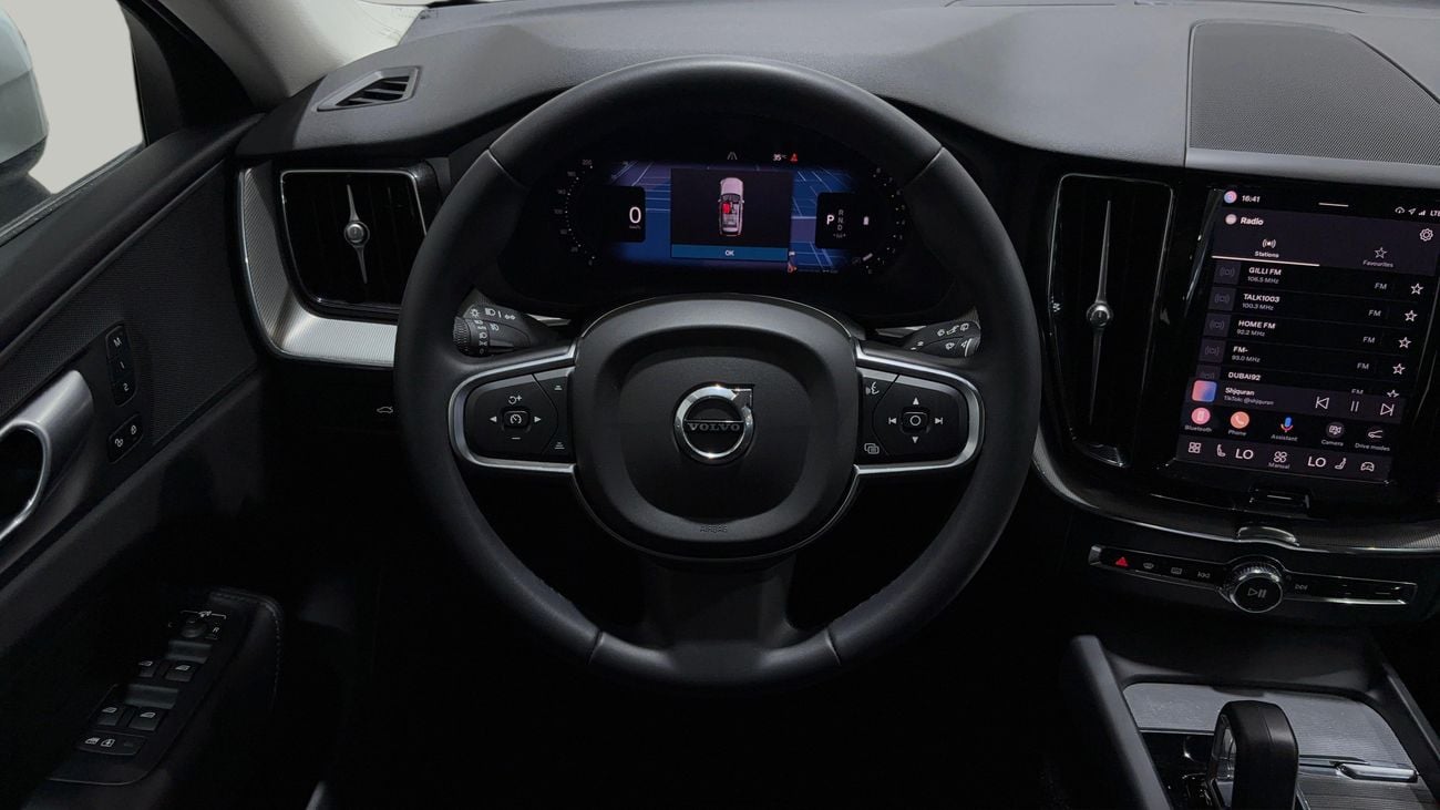فولفو XC 60 كور كارس24 هي سوق ضخم للسيارات المستعملة موثوق ومضمون ٪كارس24 هي سوق ضخم للسيارات المستعملة موثوق ومضمون
