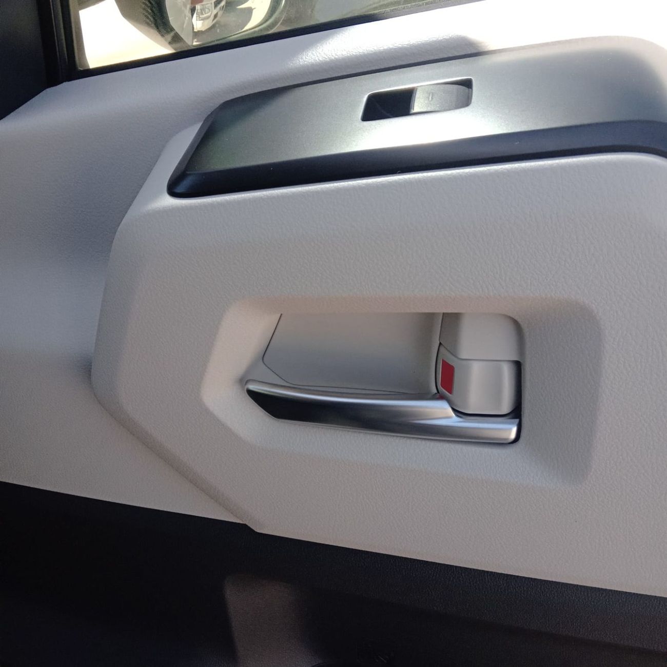 Toyota Hiace Toyota Hiace AT 2026