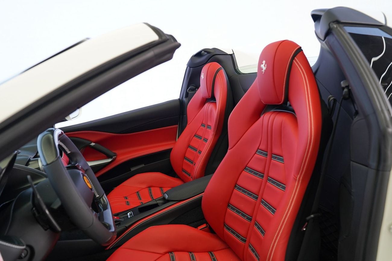 فيراري 812 GTS