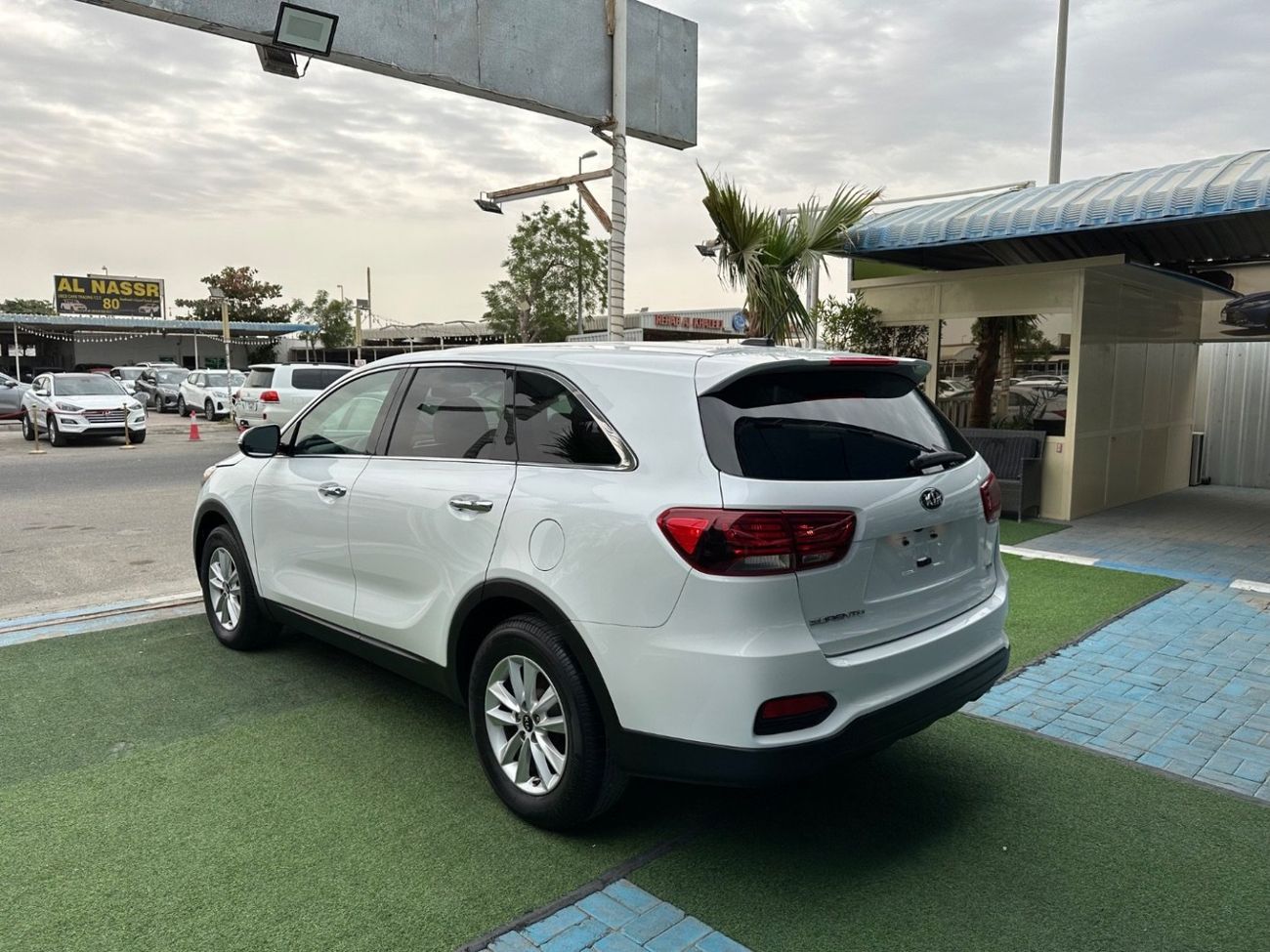 Kia Sorento Base 2.4L FWD