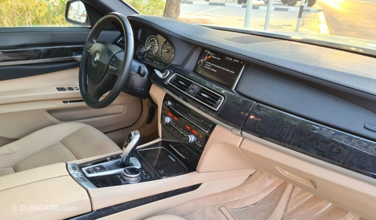 بي أم دبليو 730 Li 2015 Full Service History GCC Perfect Condition