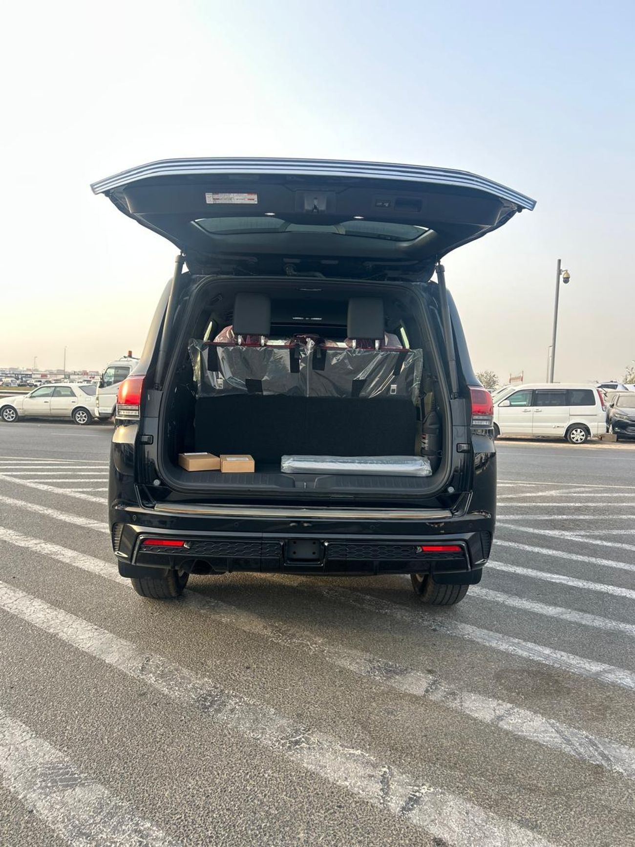 تويوتا لاند كروزر VXR 3.5L