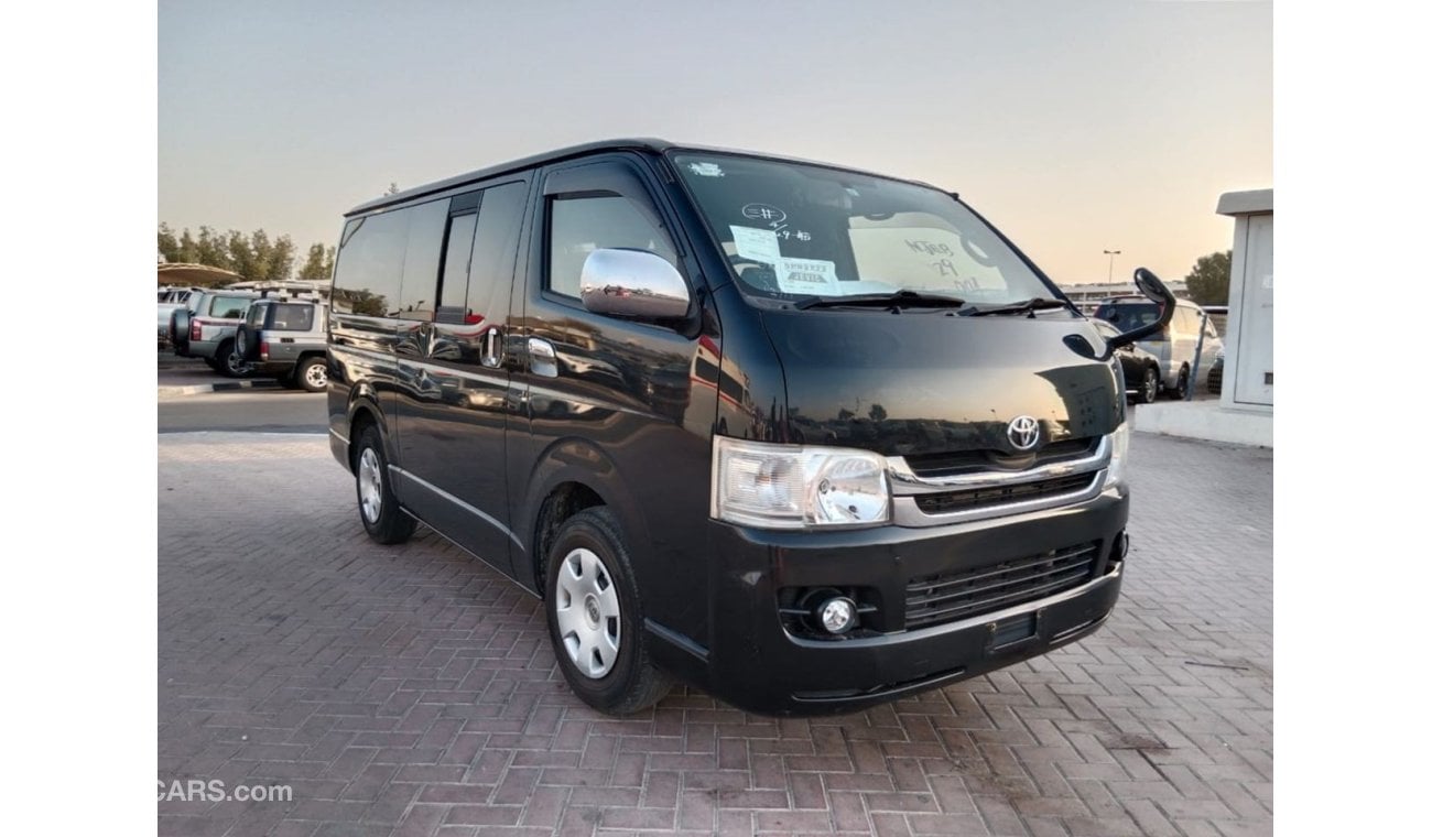 تويوتا هاياس TOYOTA HIACE VAN RIGHT HAND DRIVE (PM1430)