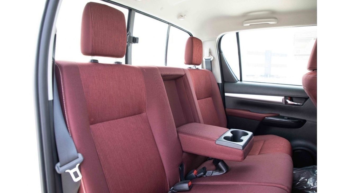 Toyota Hilux 2024 Toyota Hilux 4x4 DC 2.8 SR5 - Super White inside Maroon | Export Only