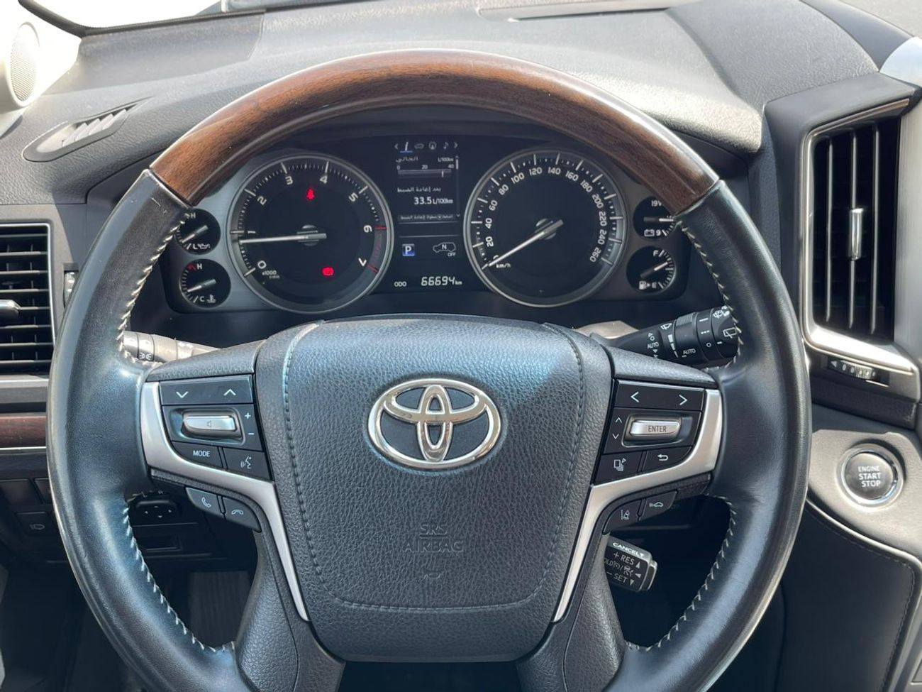 تويوتا لاند كروزر Toyota Land Cruiser VXS Grand Touring 2021 V8 5.7L