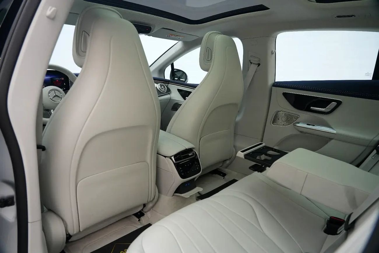 مرسيدس بنز EQE 43 350+ | GCC 60k km | Warranty Service Contract