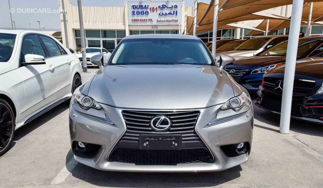 Lexus IS350