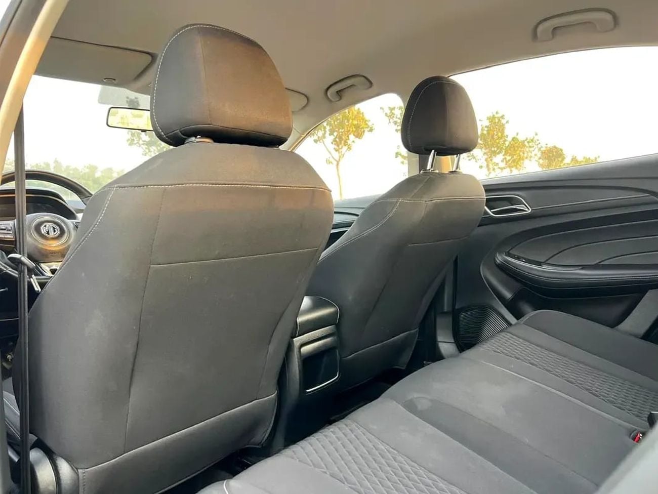 أم جي 5 LUX MG 5 2025 مواصفات خليجية