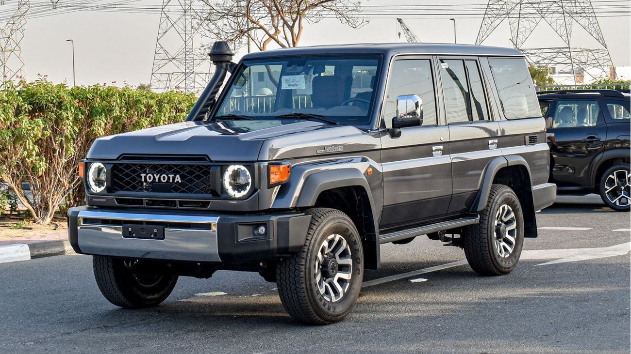 Toyota Land Cruiser 70 LX 4.0L V6 A/T
