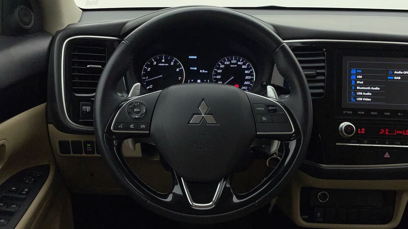 ميتسوبيشي آوتلاندر GLX MID 2.4 | بدون دفعة مقدمة | اختبار القيادة في المنزل