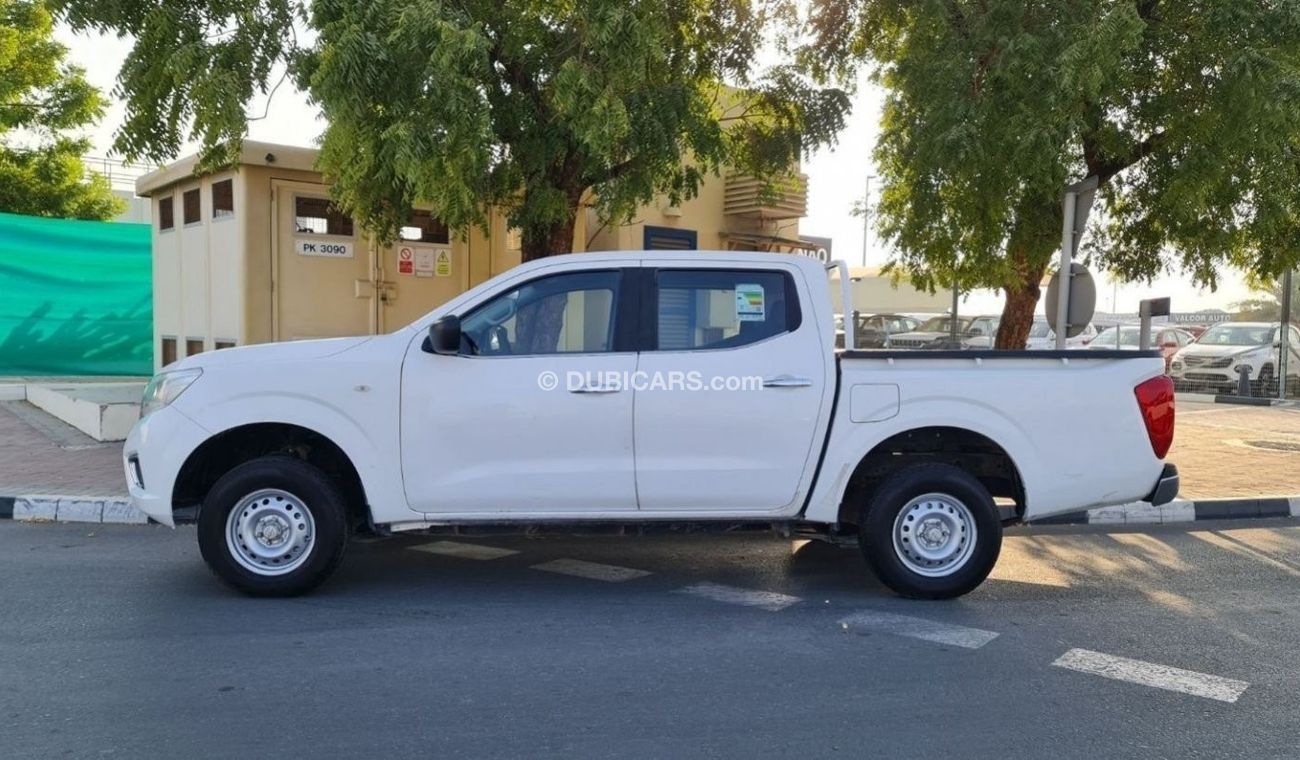 Nissan Navara Std SE 4x4 2017  Automatic GCC Perfect Condition