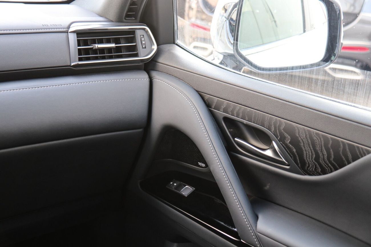 Lexus LX 600 SIGNATURE, 3.5L V6 PETROL, SUNROOF WITH RADAR, HIGH OPTION