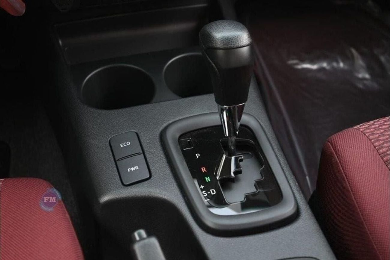 Toyota Hilux Double Cab DLX-G 2.7L Petrol 4WD Automatic