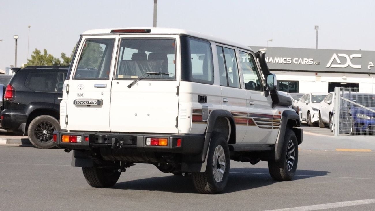 تويوتا لاند كروزر 70 LX 2.8L