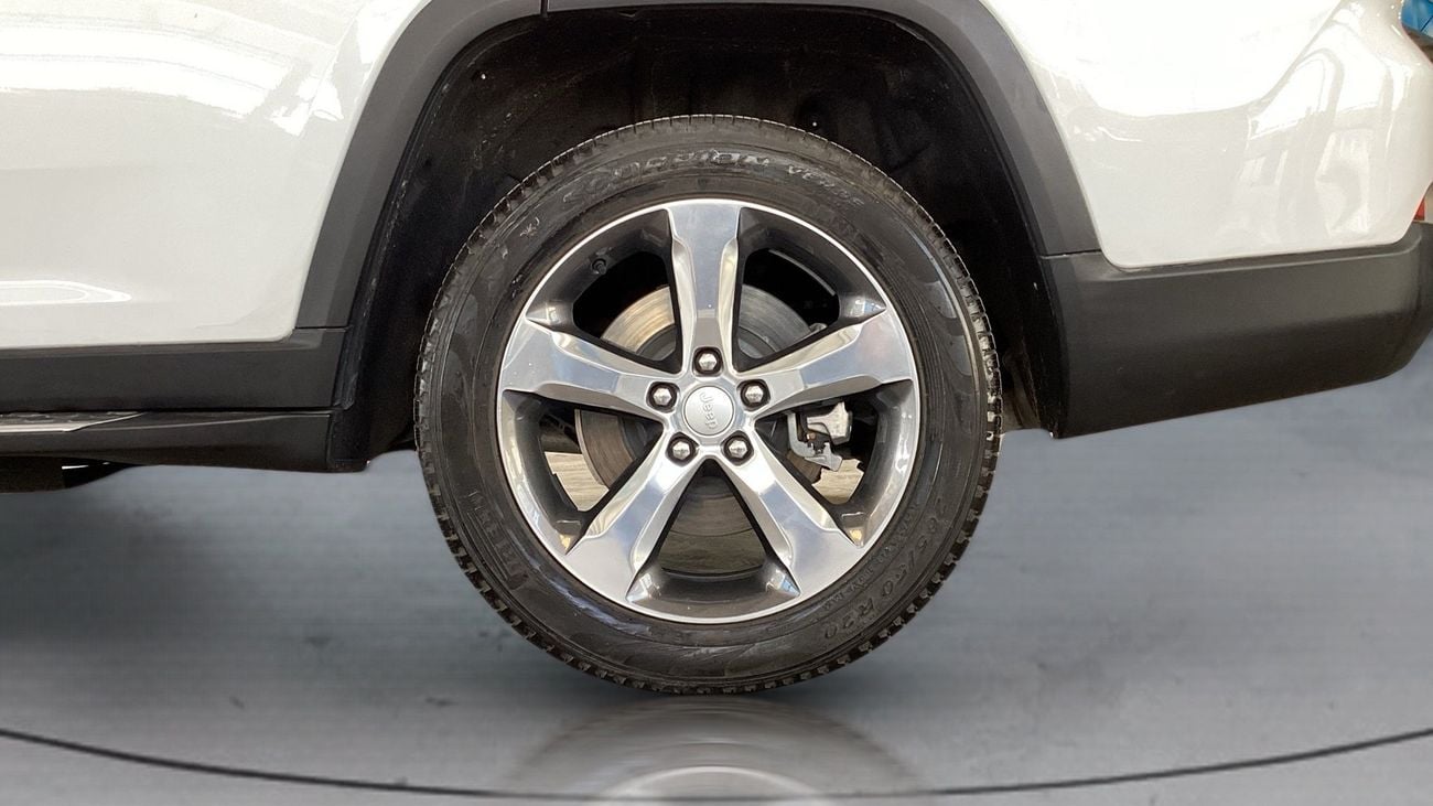 جيب جراند شيروكي 3.6 L LIMITED PLUS 3 ROW 4WD AUTO | شامل الضمان | 0 ﺪﻔﻋﺓ ﺃﻮﻟﻯ