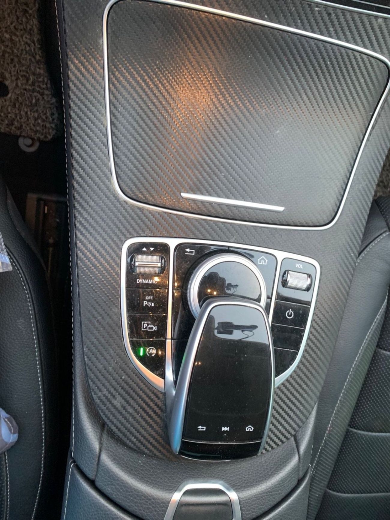 مرسيدس بنز E300 Mercedes-Benz E300 4Matic panorama V4 2.0L Model 2017 Price:90.000AED  Mileage:140.000 Km  Specifica