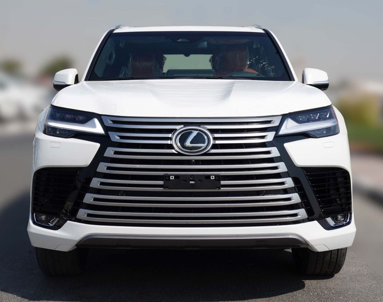 لكزس LX 700h VIP