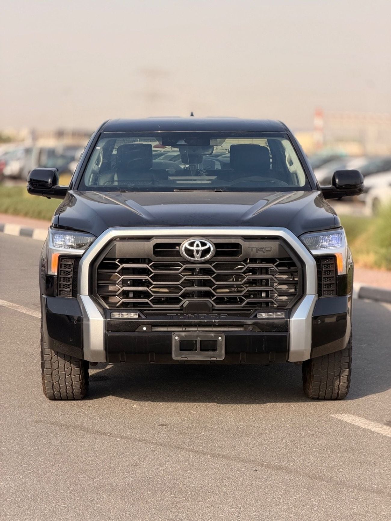 Toyota Tundra Full option/ 360 camera, leather seats 2023