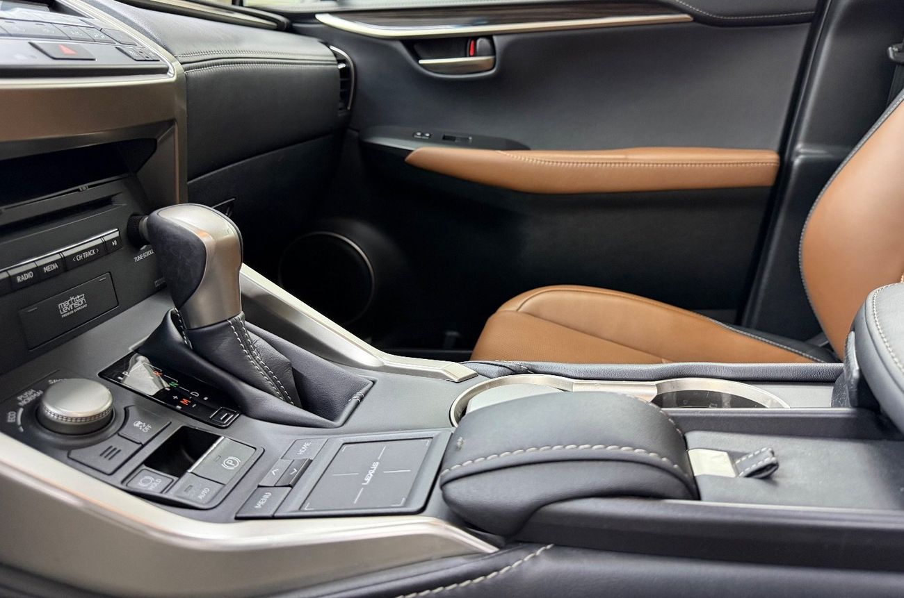 لكزس NX200t Platinum 2.0L